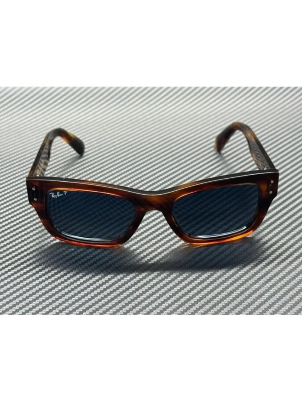 Ray-Ban new tags